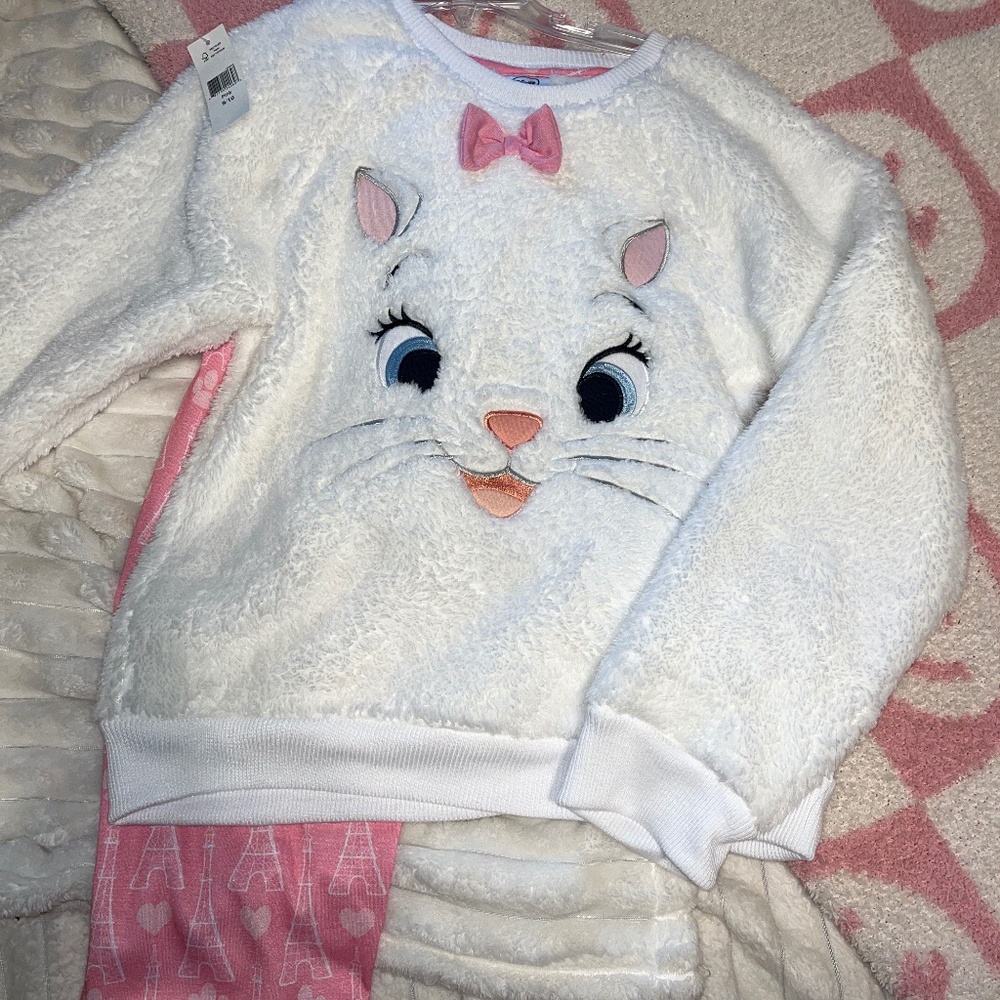 Size 9/10 Disney Aristocats kids pjs